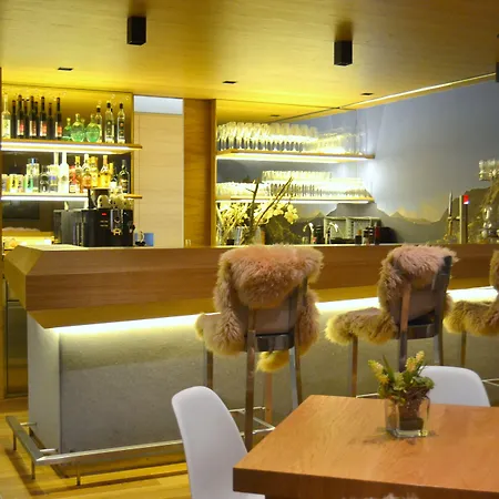 Mountain オーバータウエルン